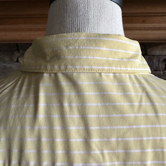 IZOD ⛳️ Ladies Yellow & White Stripe ‘G Flex’ Sleeveless Perf Golf Shirt - Sz XL - Picture 4 of 13